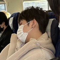 l i l i (@ddeungy) 's Twitter Profile