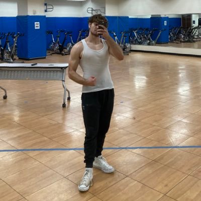 Kyle_b543's profile picture. 