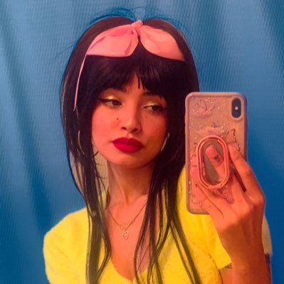 She/Daddy ✨Petite, Sweet, & DISCREET 🎠 Luxury Companion✨ Pansexual ✨THE #DollHaus NSFW 🔞