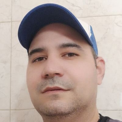 SalgadoAlexan10's profile picture. 