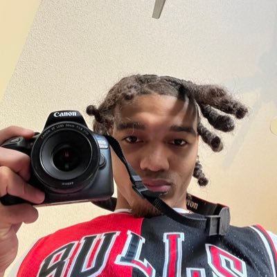 Cantguardnatee1's profile picture. Me Vs. Me