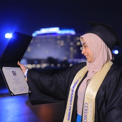 senior 2021 🥺🎓
pharmacy 🤓💉
SU 🥀
https://t.co/p1Vzt3hb84
أبي في قلبي حيٌّ لم يمُت؛ كانَ زائرًا خفيفًا ورحل، أبي في الجنَّة بإذن ربِّه قد سَكن.