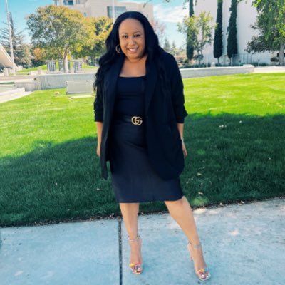 taylorrkkimberr's profile picture. Former Newsie, former Congressional Staffer, currently back home in the Central Valley working for my community. Chocolate & wine keep me sane.