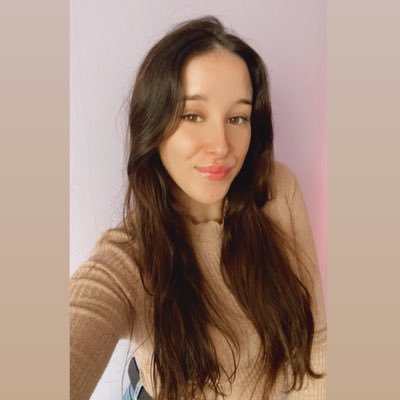 Noeliaagm14's profile picture. 10 💍    •   🦷