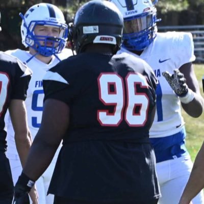 MarwanMcgowan's profile picture. #96, D-tackle for Martin Luther College ⚔️🦾 Paveing my way as one of the top athletes in the nation