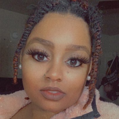 AmberBSag's profile picture. Sagittarius 💋