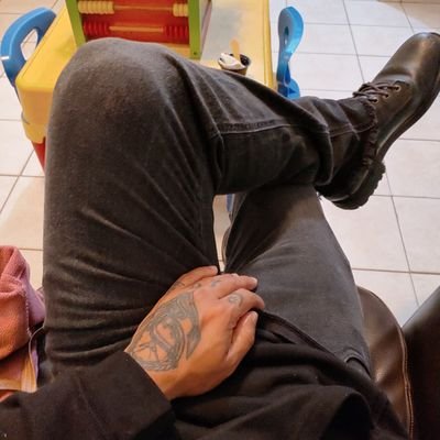 No importa si eres jovencita, colegiala,madura, transexual,travesti, mientras tengas un culote,yo te puedo satisfacer. Todas mis fotos y videos son auténticos.