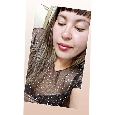Da pánico estar vulnerable
Nunca nadie me sonrió asi..! 🎵