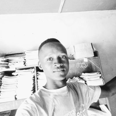 I'm Davidson Kamara living in Sierra Leone West-Africa. 20 years old. A student.