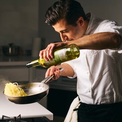 日本在住イタリア人のMarcoマルコです！
You Tubeにイタリア料理を投稿しています

https://t.co/QFFywyZMI0