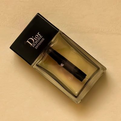 DiorAzeez's profile picture. 