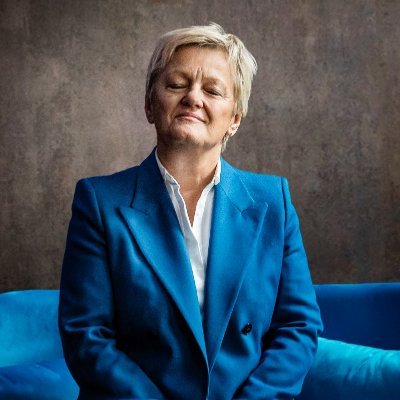 Feministin, Foodie, Gärtnerin. Anwältin, Sozialarbeiterin, MdB. Verbraucherministerin.a.D , Kämpfe für das Recht + RechtaufNahrung