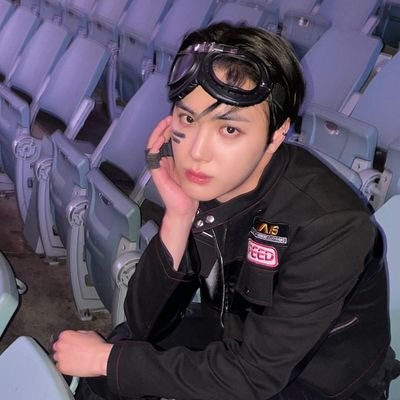 juu_true's profile picture. 모든 학년이를 사랑해서