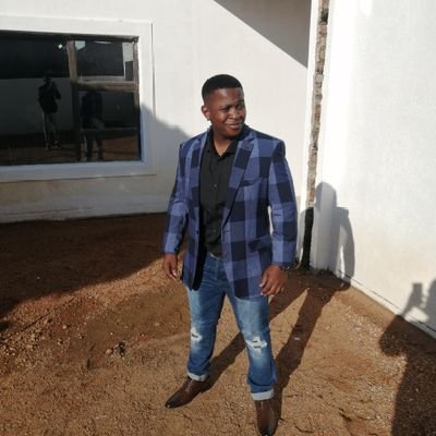 ILL_SKILLINATOR's profile picture. The socialist