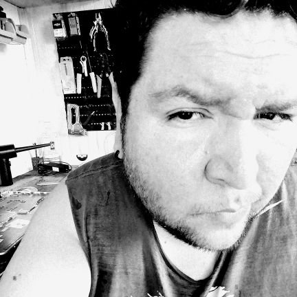 Pedaleando por la vida, un día cuesta arriba y otro cuesta abajo ~ Informático ~ Geek ~ Gamer ~ ONCE.
En IG @raddythz