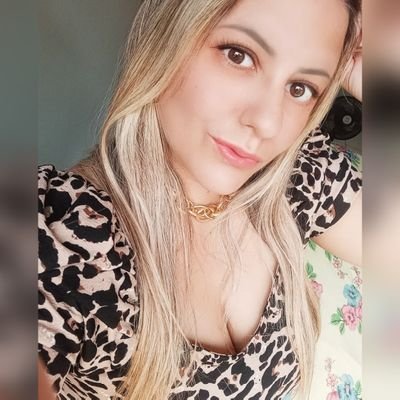 São Paulina, Piracicabana, Escorpiana, Cartoleira e da zueira!
Instagram: pam_spfc