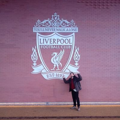 Historia (UNGS-CONICET). Hablo en exceso de Liverpool FC. Bancate ese defecto, es twitter.
