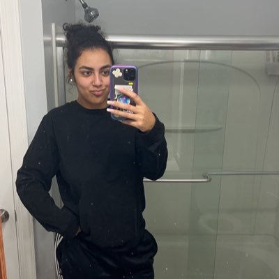 momomennis's profile picture. blunt is best.