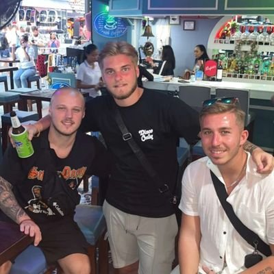 Raising money for the TEENAGE CANCER WARD 39 who saved my life🎗🎗
https://t.co/sSNWQ2DbCG…