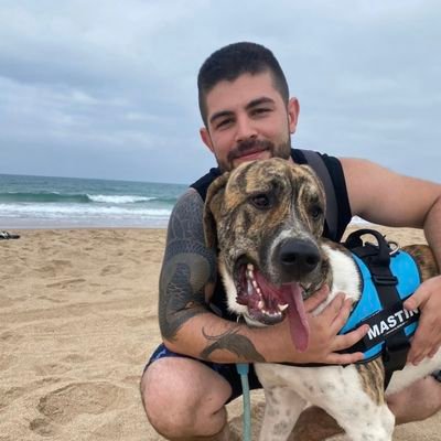 crisrez53's profile picture. 