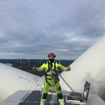 UEFA A Coach / Goalkeeper Coach. Wind Turbine Technician, FC Bayern 💪🏻