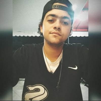 GiioSkywalker's profile picture. God is good all the time ✝️  
Não pode Chover o tempo todo -Erick Draven O Corvo / 
⚾ #Whitesox   🏀 #SeeRed  🏈#DaBears 🏒#Blackhawks