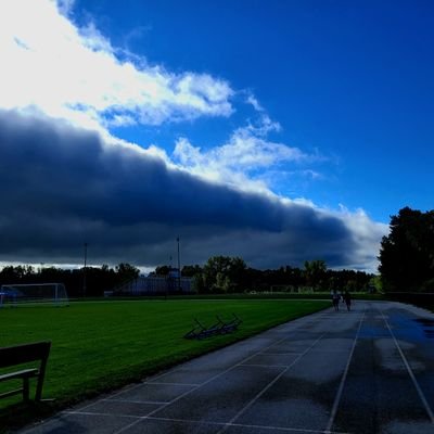 Lightningii_M's profile picture. friendly reminder that you are amazing in every way possible!❤️