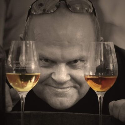 ❤ Andalucía & 🇪🇸
WSET Level 2, Certified Sherry Educator &
Technical Specialist in the Generous Wines & Vinegars of D.O.Montilla-Moriles.
All views my own.