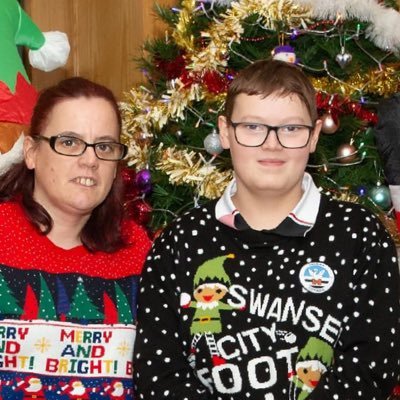 Veronic33281580's profile picture. love my family