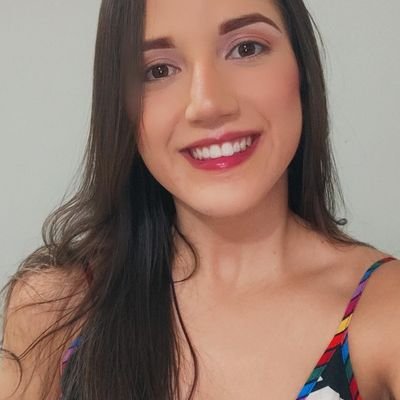 Colecionadora de decepções por excesso de expectativa.