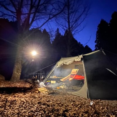 キャンプの様子やギア紹介などを投稿してます。人当たりのいい人見知り😊
⛺️テントはソロホームステッドTC、サーカスTCコンフォートMID、G-MOON TC。
熊本出身 都内在住の関東近辺キャンパー。
初めて行った浩庵キャンプ場に感動した🔰初心者キャンパー。
DIY垢👉@hamatube802