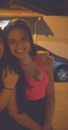 16,taurina,ciumenta,corinthiana,chata,sem graça,ignorante,balada e shopping (: segue ?