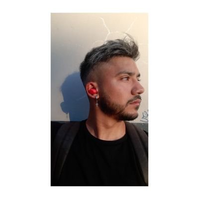 Uberti_Elias's profile picture. #Rap //27//Independiente después existo❤