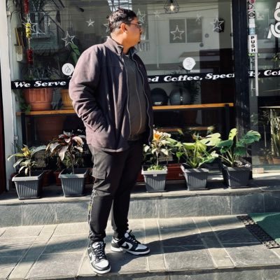 officiallysujan's profile picture. Simple human, practicing scientific methodology.