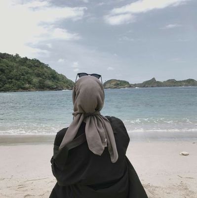 apaansiter's profile picture. ingin mencuit tanpa dijudge 💙