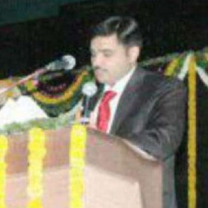 B_Hamir007's profile picture. Official Twitter Account Hamir Bharwad MD of @BizzNewsGujarat 

Here for News not to Follow Back

02 Account already Suspend

अंधा ट्विटर