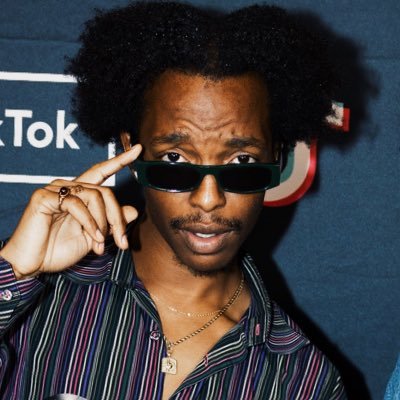 🟫🌐🎶 // movaymgmt@gmail.com for tha biz 💿✨ “Make It Real” available errywhere 👇🏾