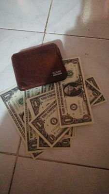 ZainudinMuji's profile picture. Busy