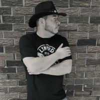 Dee McCullay (@dee_mccullay) 's Twitter Profile