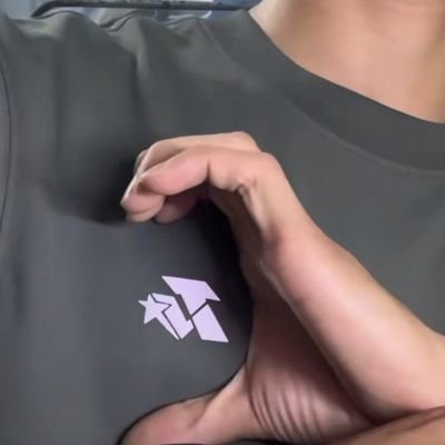 私信请带照片介绍自己,否则一律不回。只收军警犬|喜欢精神征服 洗脑控制,欣赏绝对服从 自我犬化|防丢:@chaichainobb