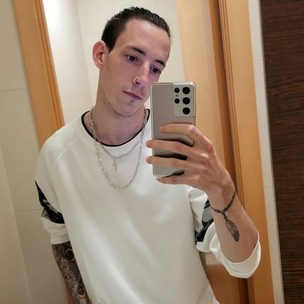 Creador de Contenido
Twitch afiiliated
Contacto: chris_1997_20@hotmail.com