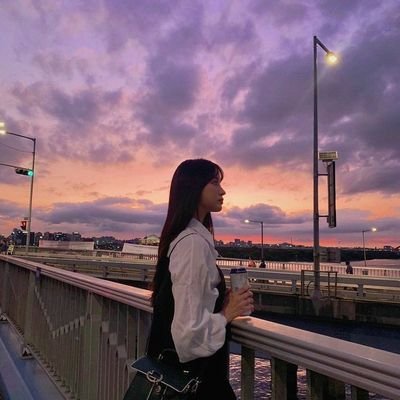 moonlightzzyy's profile picture. 🪐➶.✧༄ moon's universe — writer, fa ; #TREASURE
