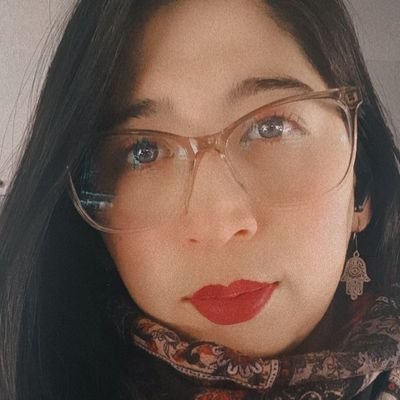 NicoleCaero's profile picture. 