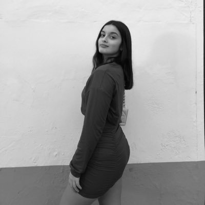 mariapuulido_'s profile picture. 🖤