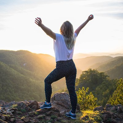 ¿Quieres mejorarte física y mentalmente?
¡Te invito a acompañarme en este camino!
❤Te regalo consejos sobre Bienestar y Equilibrio emocional❤
¡Sígueme!