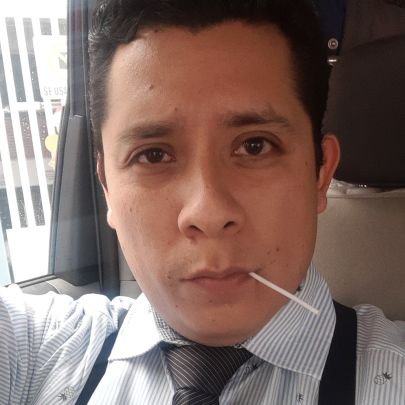 karlosamuel's profile picture. Egresado de la Licenciatura en Historia de la FFyL, amante de libros cursis y románticos, el café, caminar y de echar chisme.