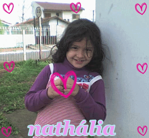 menininha de 6 anos ! alegre . gosto de brincar . dançar , brincar com o meu irmão , andar de bicicleta , etc ... 
administrador  @ven_k_blz      ---  irmão