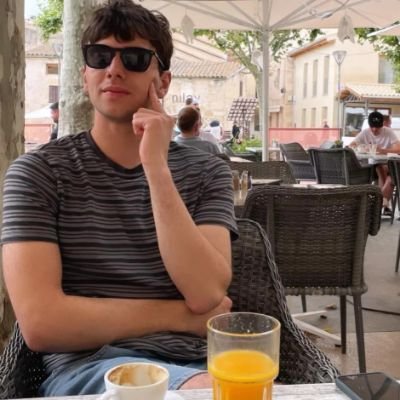 Script Editor @bbcrivercity 🎬 @BAFTA Connect Member 🌟 Host of @justgetarealjob podcast🎙