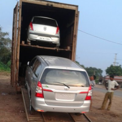 best car and bike transport service company in Jamshedpur Jharkhand car and bike transport bike close container