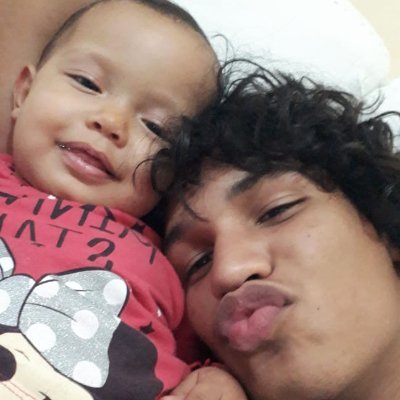 Em companhia comigo mesmo, e ainda sim sozinho